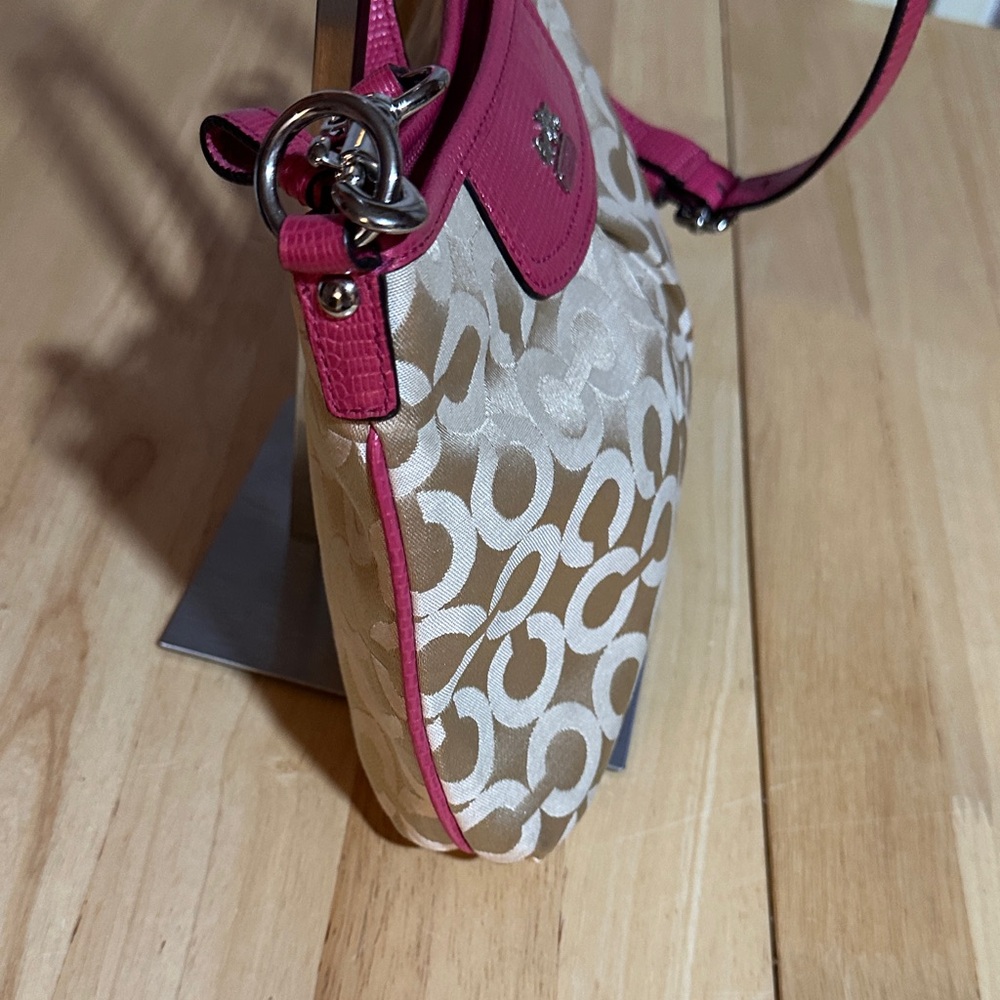 Coach Signature Canvas Crossbody Bag in Khaki/Hot Pink - Picture 5 of 10